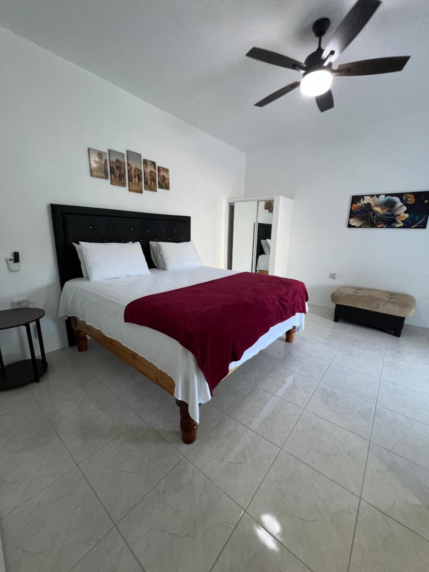 Luxury Apartments At Case De Coco, Ocho Rios Jamaica Esterno foto