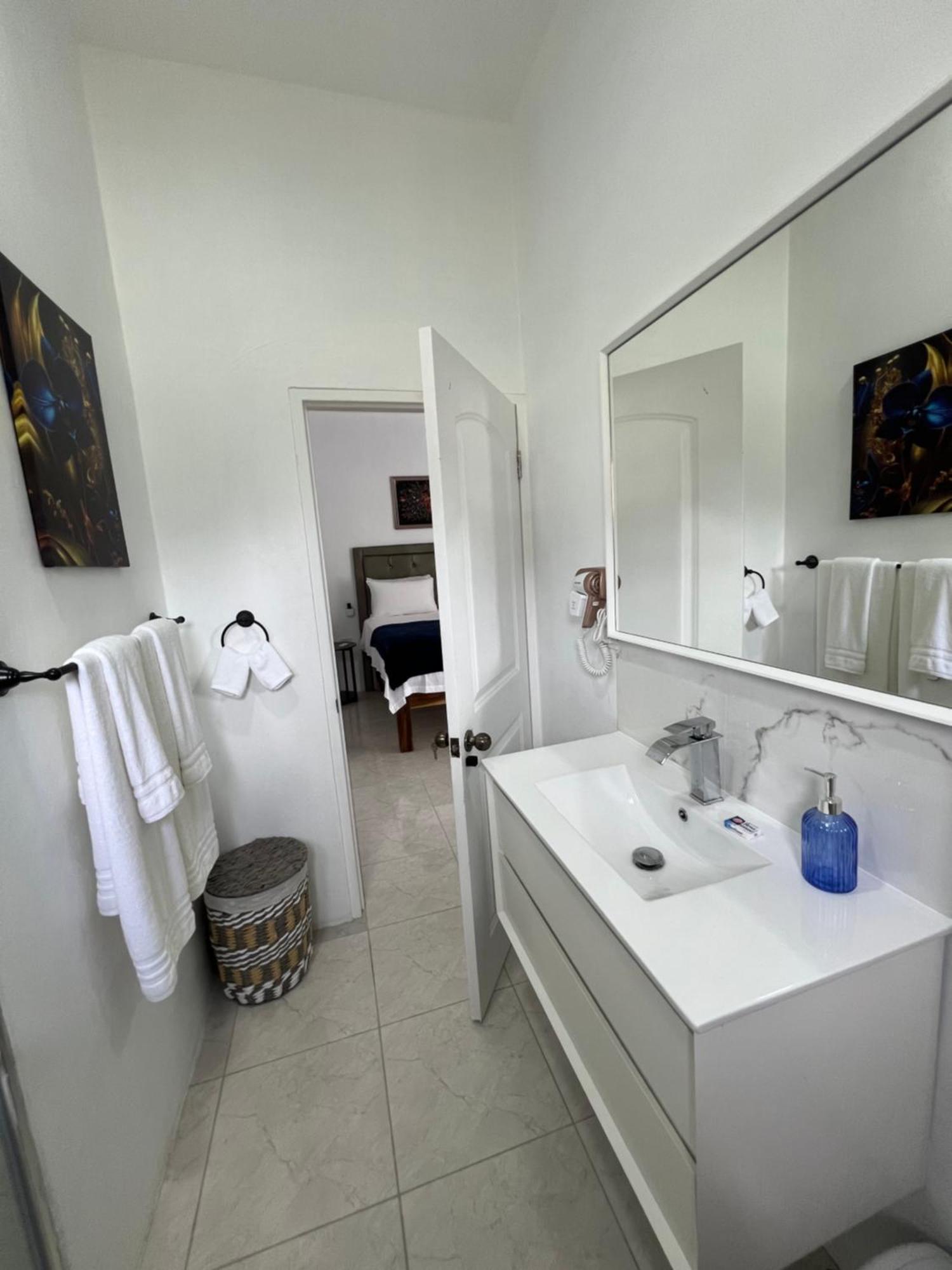 Luxury Apartments At Case De Coco, Ocho Rios Jamaica Esterno foto